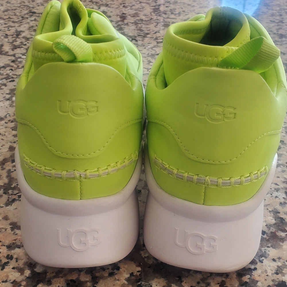 Women's UGG Neutra Chunky Platform Sneaker - Picture 2 of 5